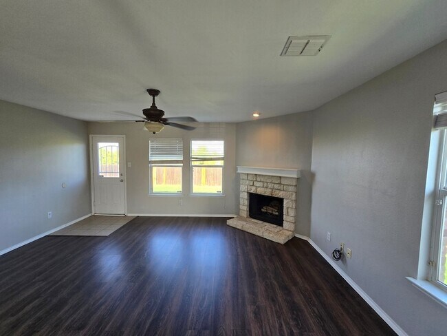 Building Photo - 12600 Pricklybranch Dr