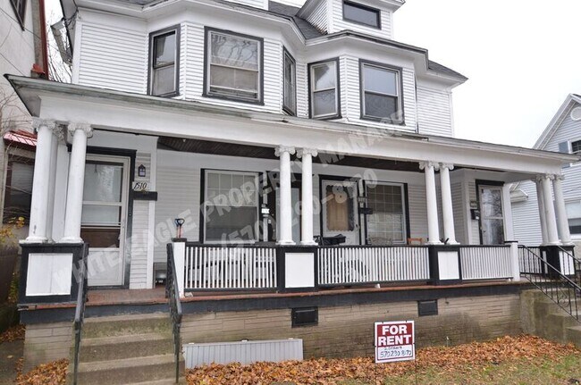 Building Photo - 1508 E Gibson St