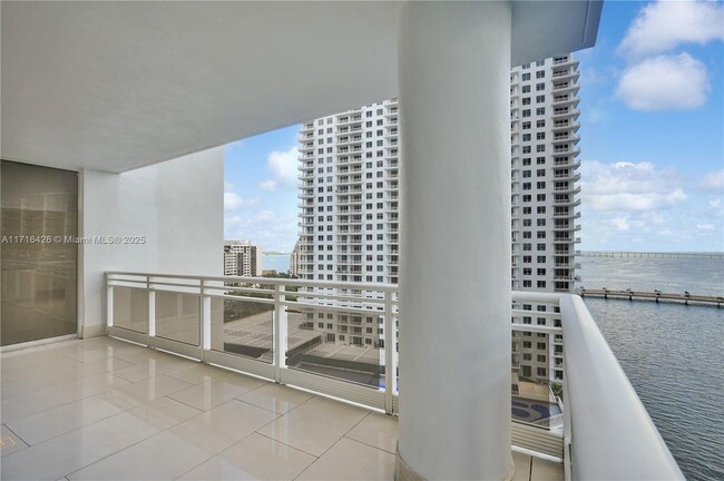 Building Photo - 901 Brickell Key Blvd