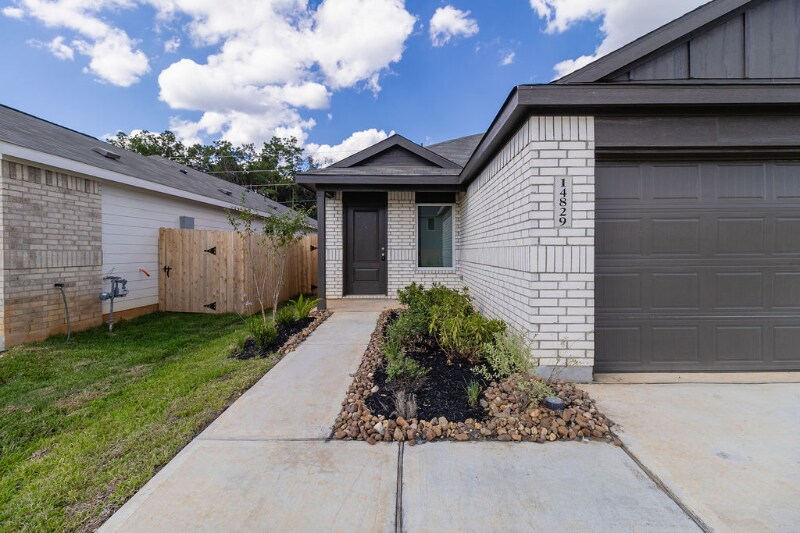 Primary Photo - 14829 Ascot Bend Cir