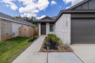 Building Photo - 14829 Ascot Bend Cir