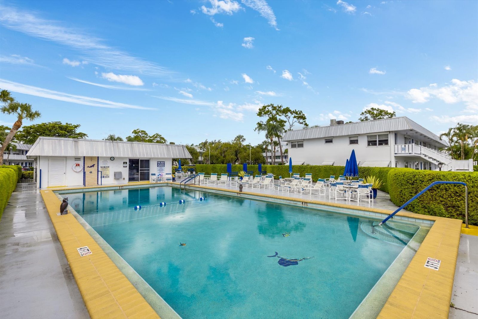 Building Photo - 2929 SE Ocean Blvd