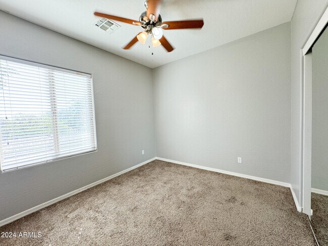 Building Photo - 20959 W Edith Way