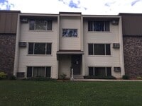 Building Photo - 1212 2nd St NE