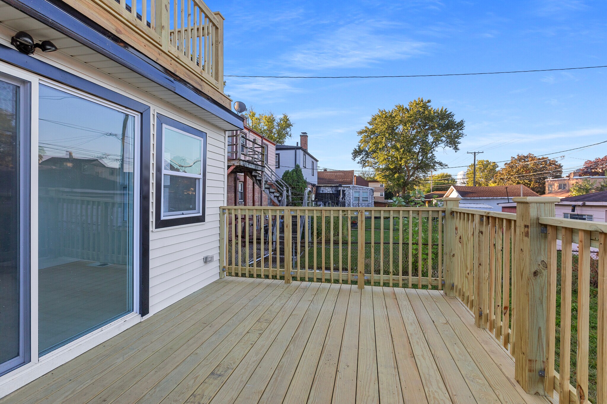 Building Photo - 1335 Marengo Ave