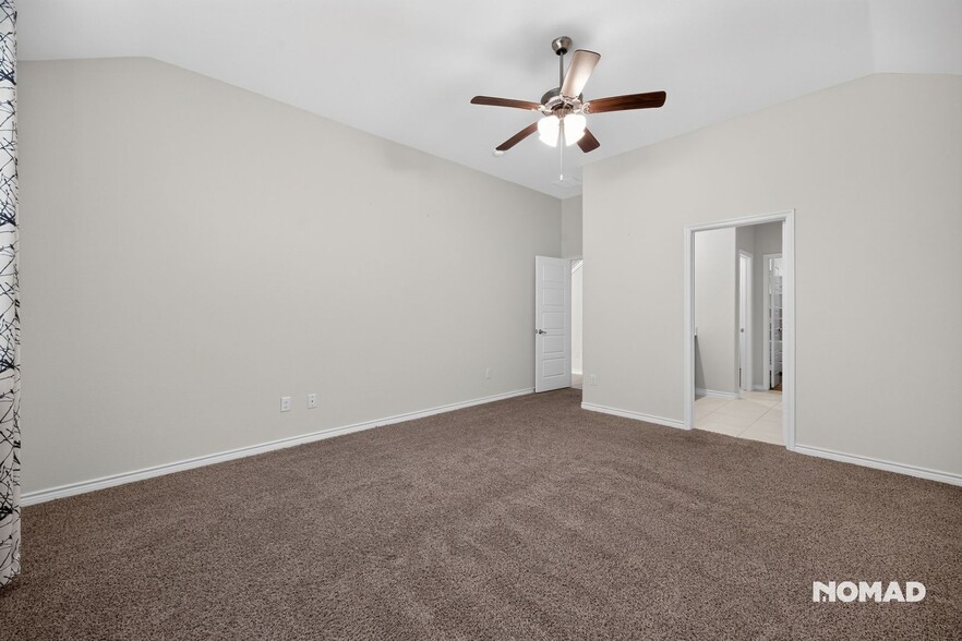 Building Photo - 7225 Raynor Pl