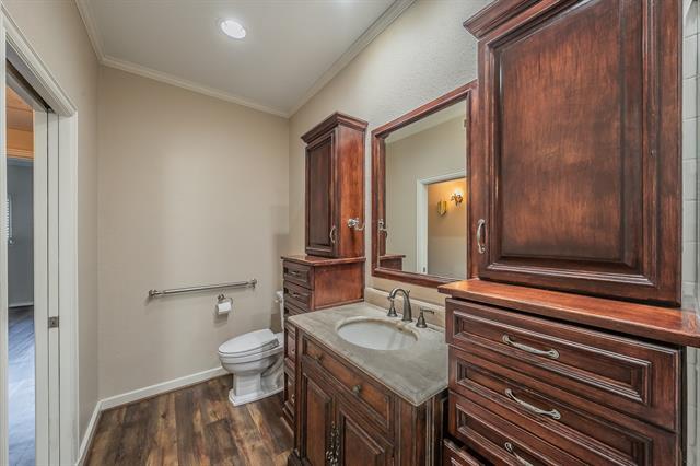 Building Photo - 4312 Bellaire Dr S