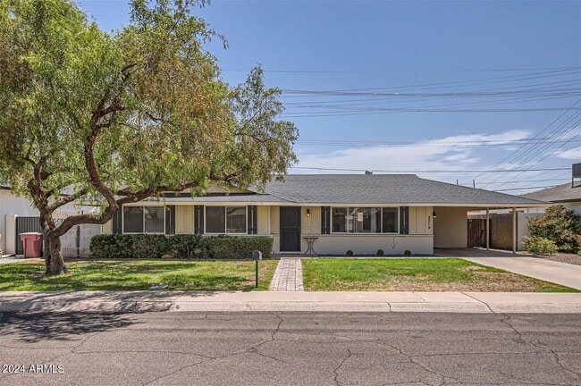 Building Photo - 3213 N 63rd Pl