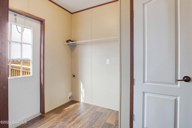 Building Photo - 5010 Rutten Rill Rd