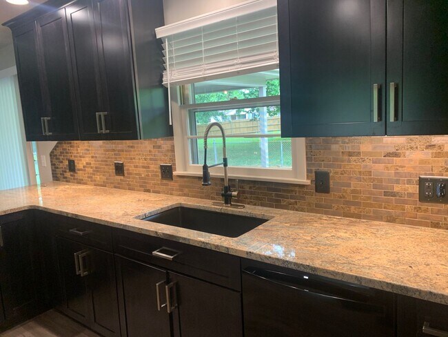 Building Photo - Brentwood South Subdivision - Completely Remodeled 3 Bedroom 2 Bath Home With Huge Backyard!