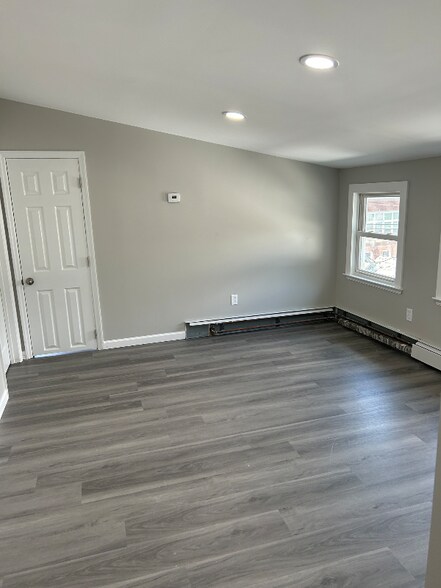 Building Photo - 107 Newby Ave
