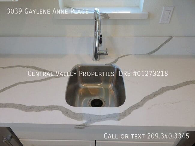 Building Photo - 3039 Gaylene Ann Pl