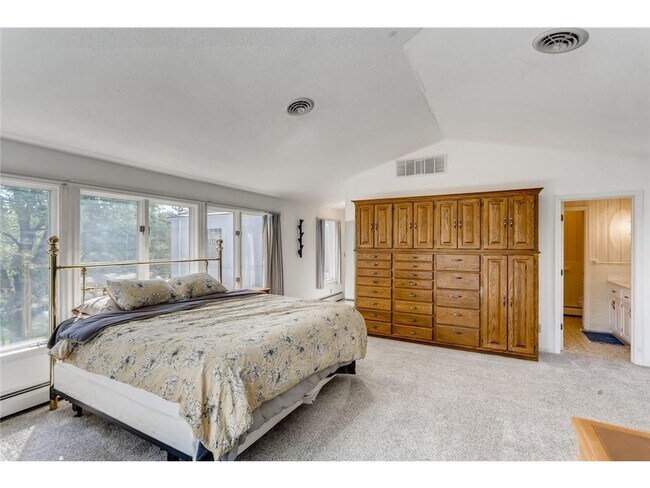 Building Photo - 18000 Breezy Point Rd