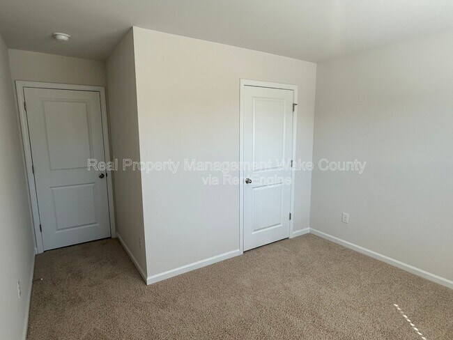 Building Photo - 8515 Beckett Chase Wy