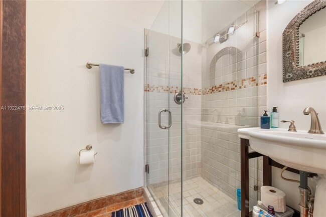 Building Photo - 1029 Milan Ave