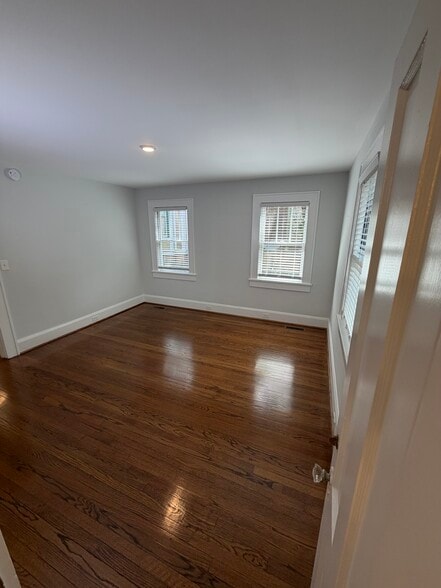 Building Photo - 41 B Smith Street