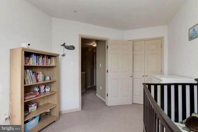 Building Photo - 208 Goldsborough Dr