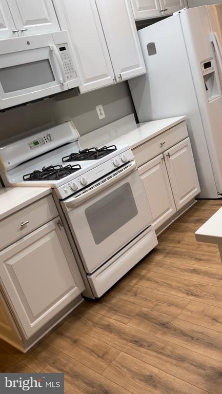 Building Photo - 188 Brittany Ln