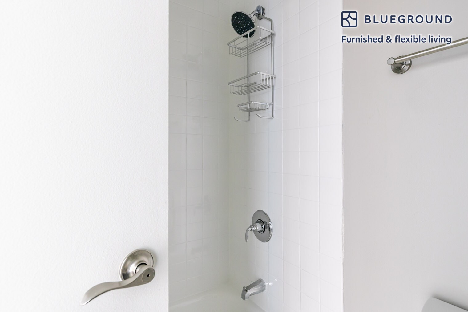 Building Photo - 77 W Huron St