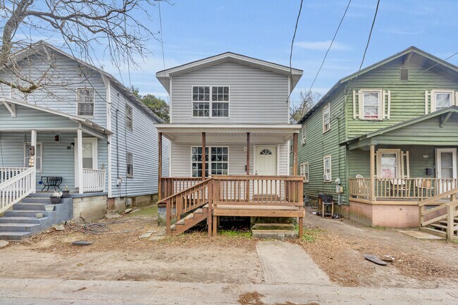 Building Photo - 708 2nd Ave