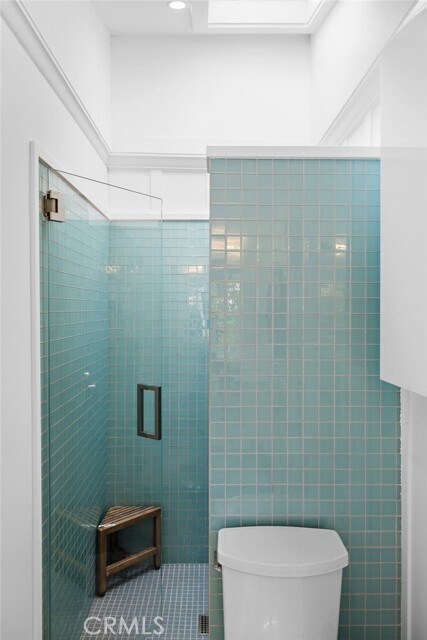 Building Photo - 592 Bluebird Canyon Dr