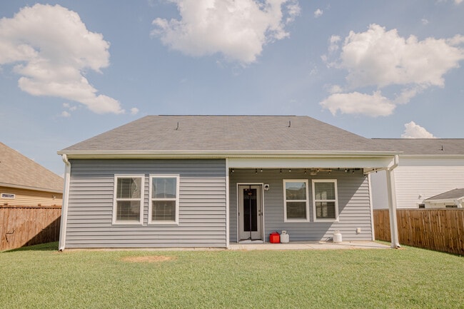 Building Photo - 321 Bountiful Dr