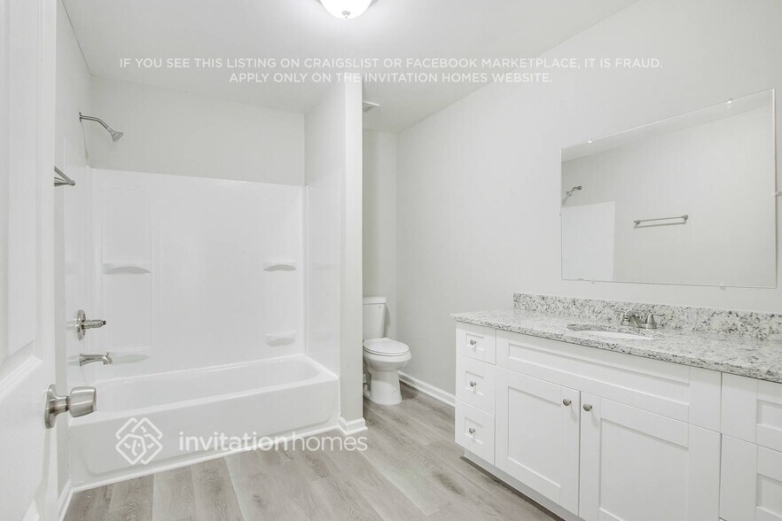 Building Photo - 6355 Ashdale Dr