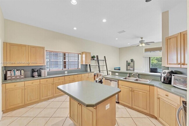 Building Photo - 3711 Falcon Ridge Cir
