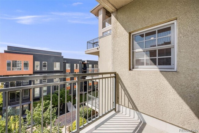 Building Photo - 275 S Harrison St