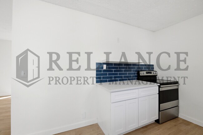 Building Photo - 6651 N Scottsville St