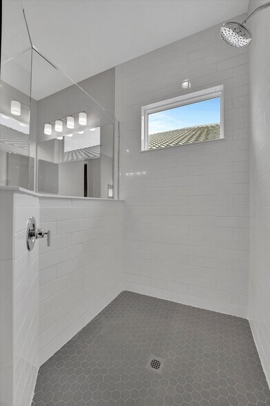 Building Photo - 10182 Crystal Isle Cir