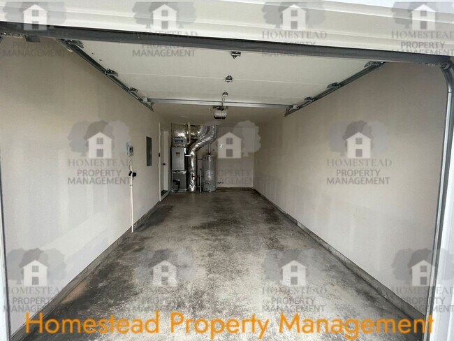 Building Photo - Must see! Beautiful new construction on private flag lot!