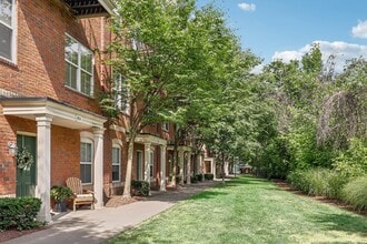 Building Photo - Carson Street Commons