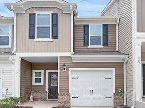 Building Photo - 671 Rolling Flds Dr