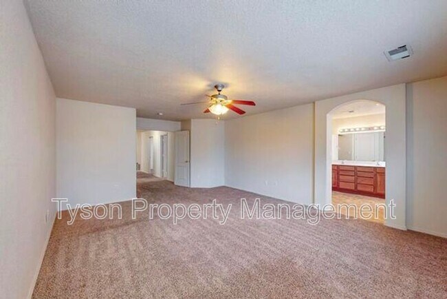 Building Photo - 8116 Long Mesa Pl NW