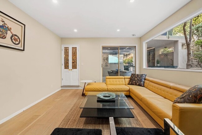 Building Photo - 9213 Warbler Way