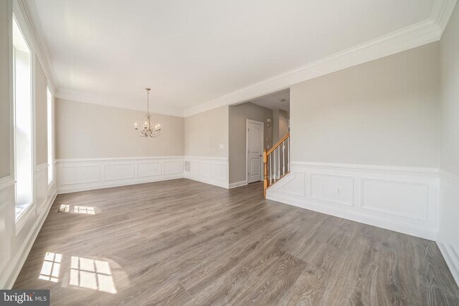 Building Photo - 15970 Greymill Manor Dr