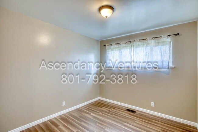 Building Photo - 4104 W 4865 S