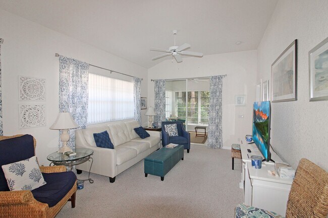 Building Photo - Waterford Annual Villa For Rent