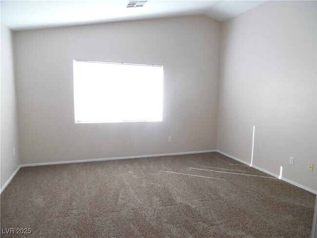 Building Photo - 6371 Thunder Gulch Ave