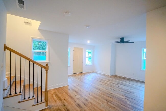 Building Photo - 1214 Forbes Ave