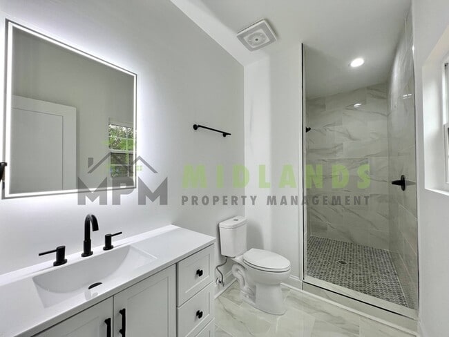 Building Photo - 1510 Noble Ave