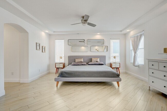 Building Photo - FANTASTIC FULLY UPGRADED FURNISHED RENTAL LOCATED IN THE SOUTHWEST!!!