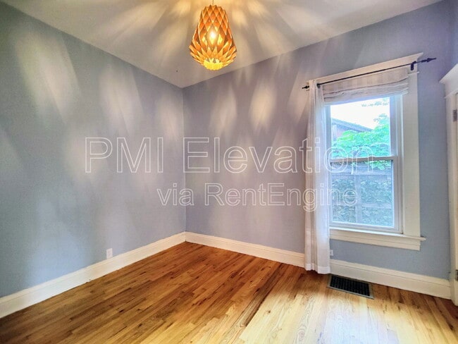 Building Photo - 4185 S Fox St