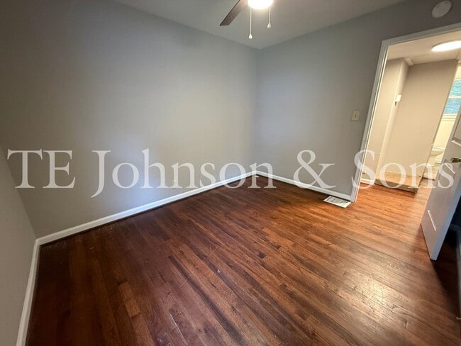 Building Photo - A Great Home Is Waiting For You!