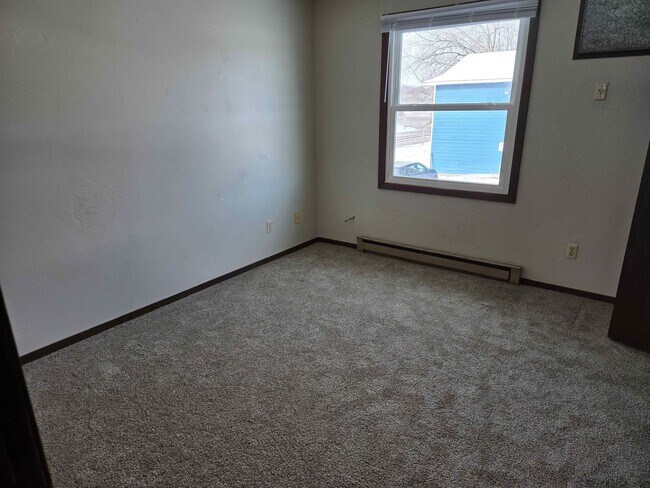 Building Photo - 928 First Ave