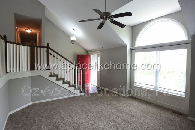Building Photo - 6303 W 155th Pl