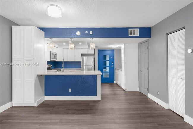 Building Photo - 4025 N Federal Hwy