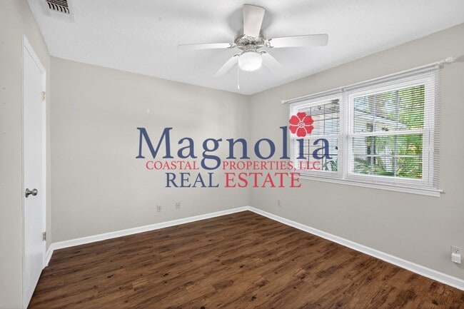 Building Photo - 3 bedroom 2 bathroom home in Richmond Hill GA