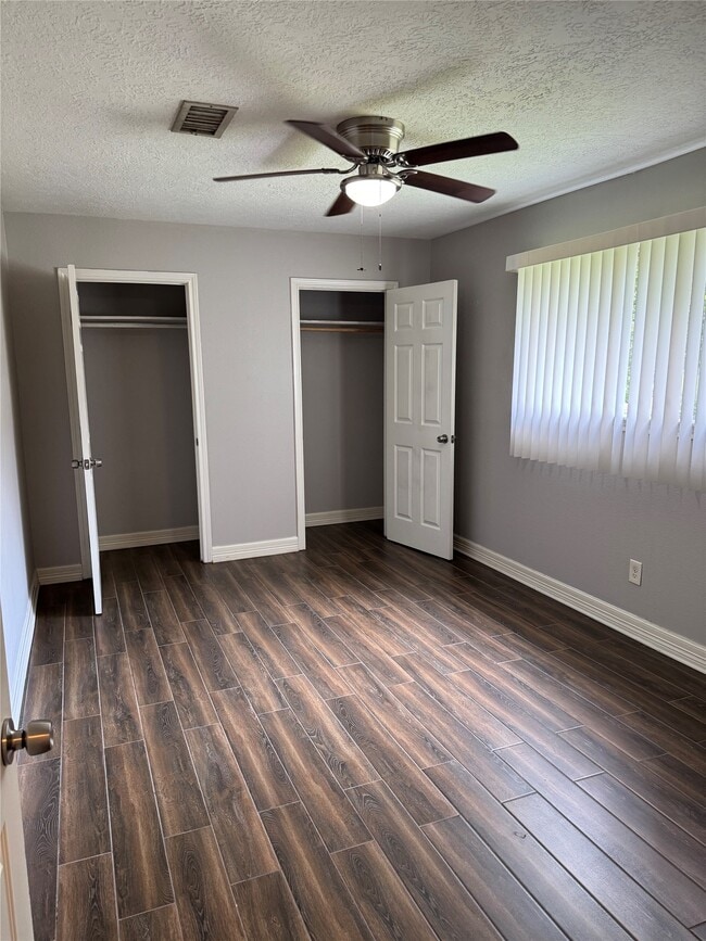 Building Photo - 3302 Tompkins Dr